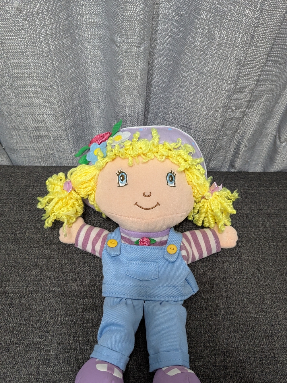 2003 Strawberry Shortcake Angel Cake Hand Puppet Doll